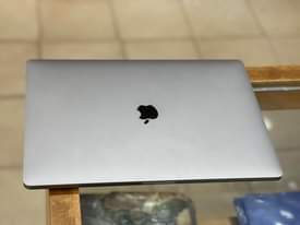 A picture of Mackbook pro i9 2019