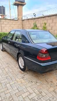 A picture of Neatly Used Mercedez Benz C180 Price 2.750mil Engine Gear Interior
