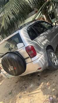 A picture of 1st body Rav 4 for with Engine sound gear selection