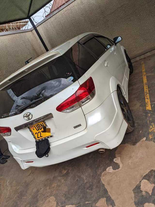 A picture of TOYOTA WISH UBN PRICE 24M QUICK SELL WSTUP0759539100 CALL0776717226