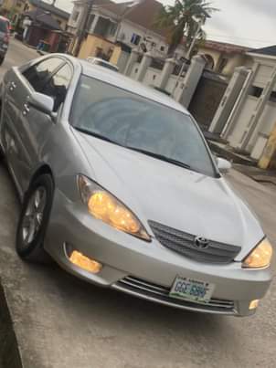 A picture of TOYOTA CAMRY 2005