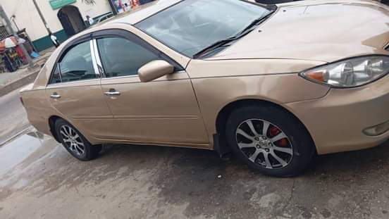 A picture of 2004 Toyota 2 4 camry big daddy