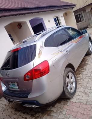 A picture of Serious Buyers Please Read Description Very Well 08 Nissan Rogue