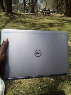 classifieds/laptops