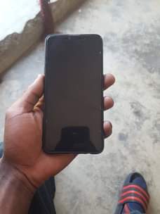 A picture of OPPO A83
