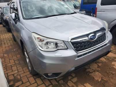 A picture of SUBARU FORESTER 2013