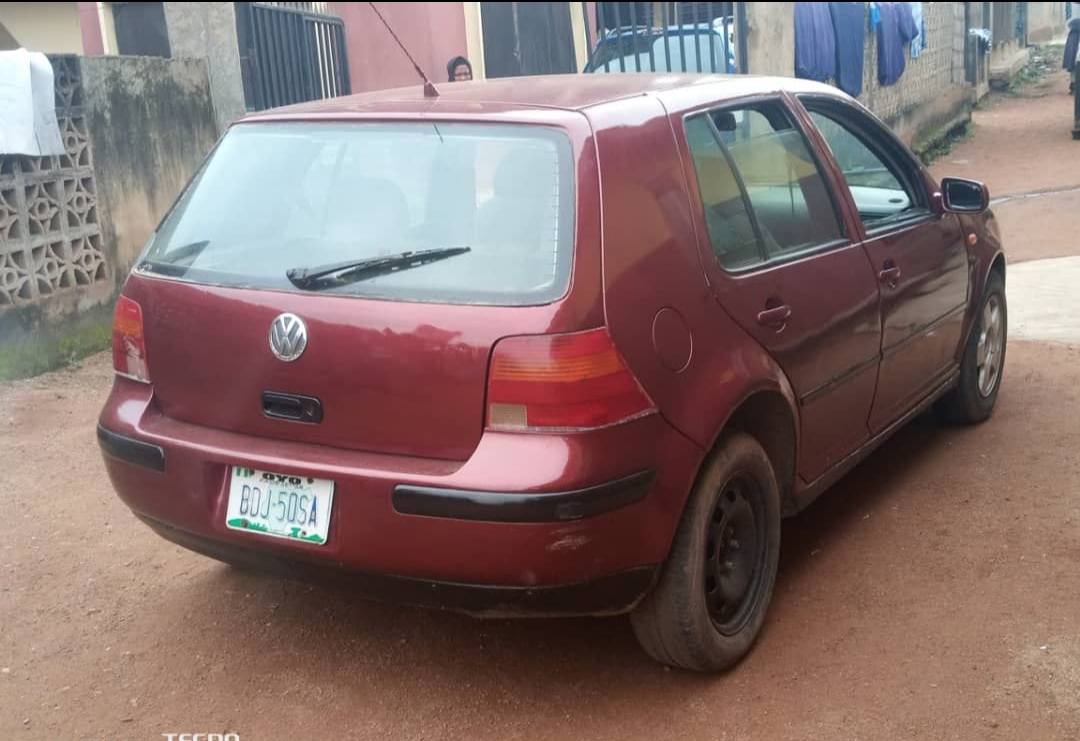 A picture of MANUAL GOLF 4