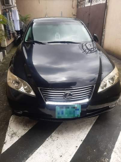 A picture of Mint 2009 ES350 Barely used First body First owner Untempered