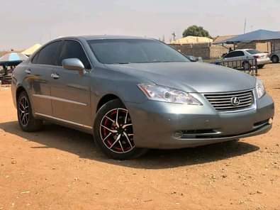 A picture of HOME USED An Extremely Lexus Es350 2009 Model With Custom