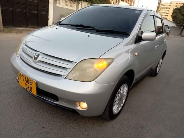 A picture of TOYOTA IST ON sele YEAR 2005 6 FUll A.C ODD.