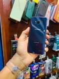 A picture of Samsung s8 crack screen