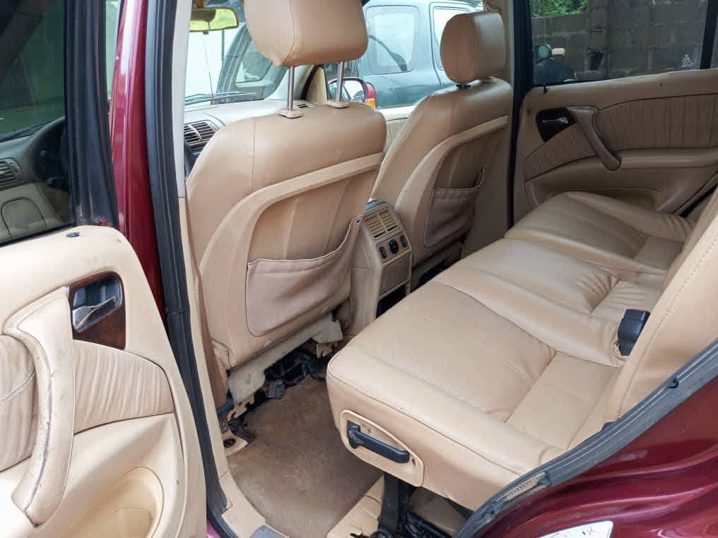 A picture of Today deal money needed asap ML 320 Mercedes Benz engine