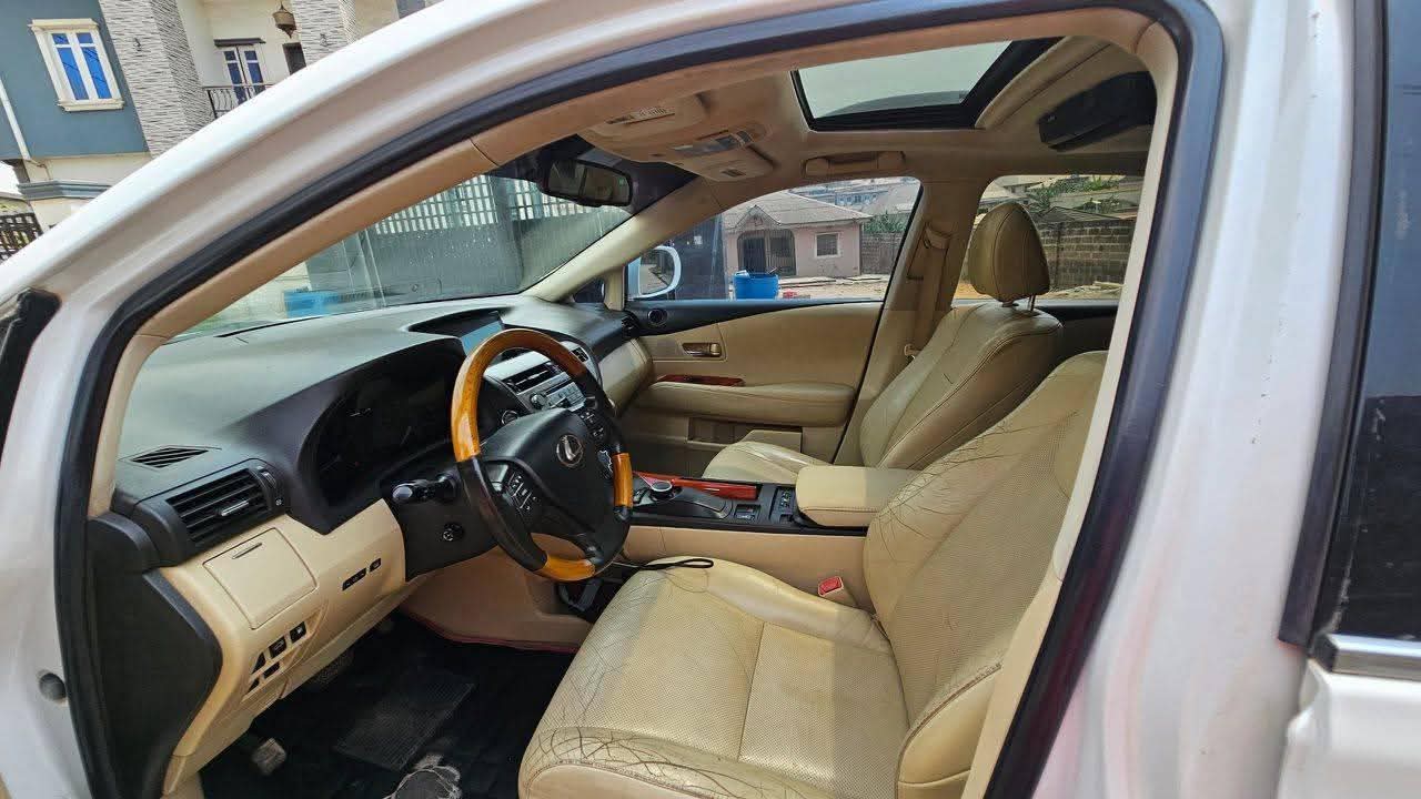 A picture of 2011 Lexus rx 350
