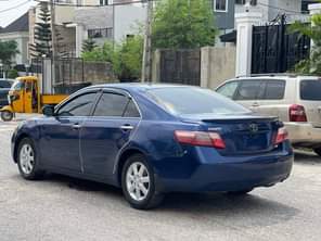 A picture of Good deal Camry sL 007 for sale very clean everything