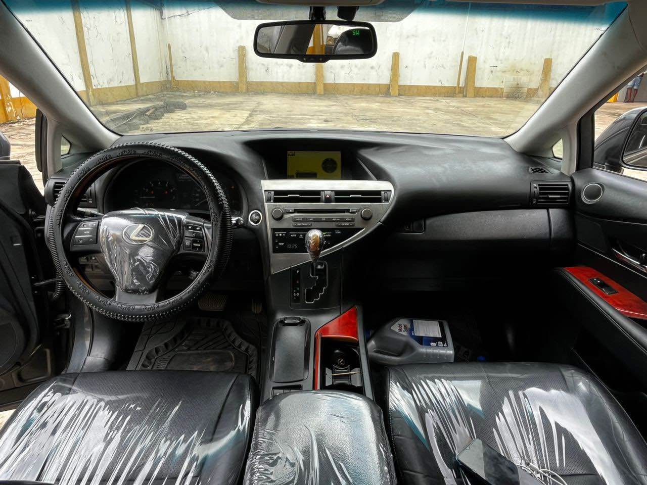 A picture of Lexus Rx350