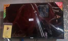 A picture of ALITOP smart TV nch 32 unaweza onganisha na cm yako