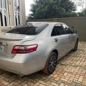 A picture of Camry Le