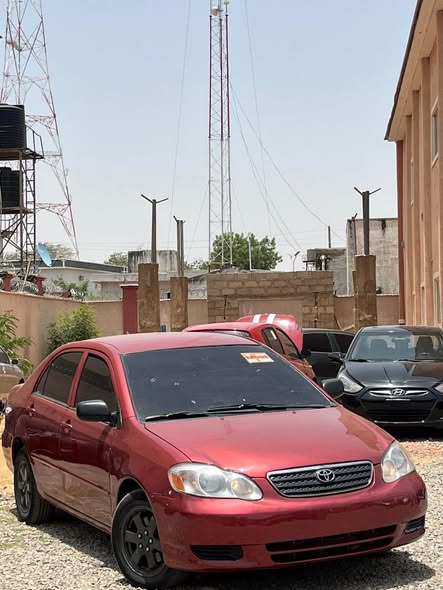 A picture of TOYOTA COROLLA LE