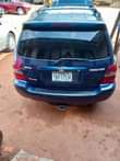 A picture of first body 2006 Toyota highlander 3 rows Everything is working