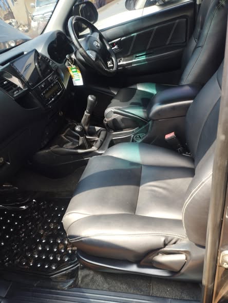 A picture of Fortuner 2015