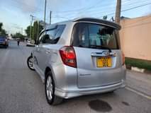 A picture of Toyota ractis