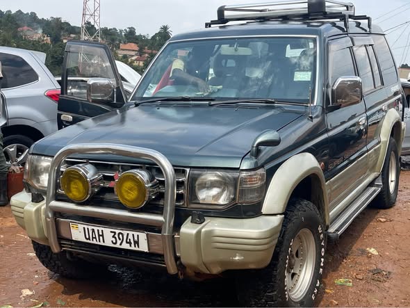 mitsubishi pajero