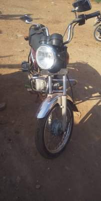 A picture of 2019 Bajaj Boxer 100