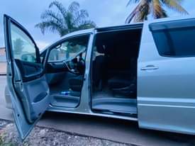 A picture of TOYOTA ALPHARD