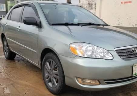 A picture of Clean interior and exterior 2004 model Toyota Corolla Automatic 4plug