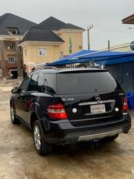 A picture of 2006 registered Mercedes benz ml350 first body 6 8m 08130010524