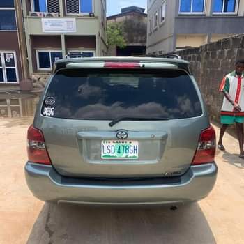 A picture of Price Splash Toyota Highland used 3 Seater 2005 2006 Registered