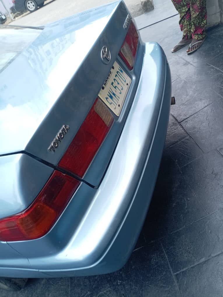 A picture of 2002 Toyota Camry LE