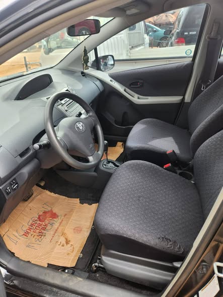 A picture of 2009 Toyota yaris