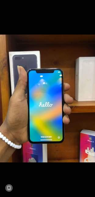 A picture of Iphone X Gb64 Bh 310 000