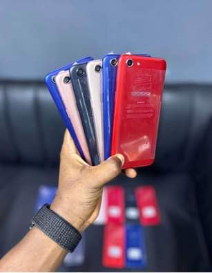 A picture of OPPO A83 GB128 RAM6 BEI 120 000 Tsh Free charge