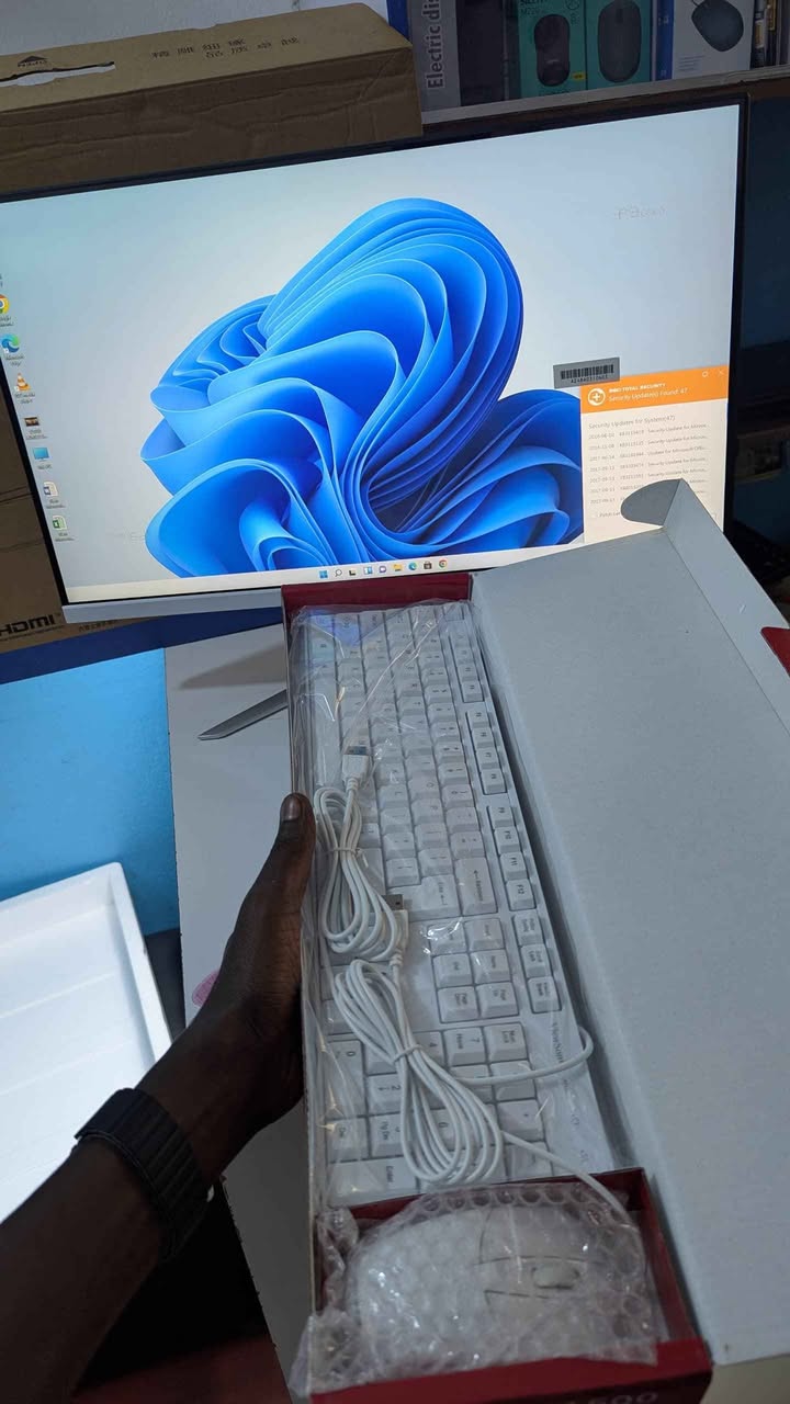 A picture of Brand new box pack acer jiumai all in one desktop
