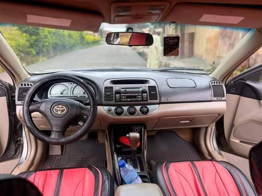 A picture of 2006 Toyota Camry