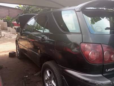 A picture of car