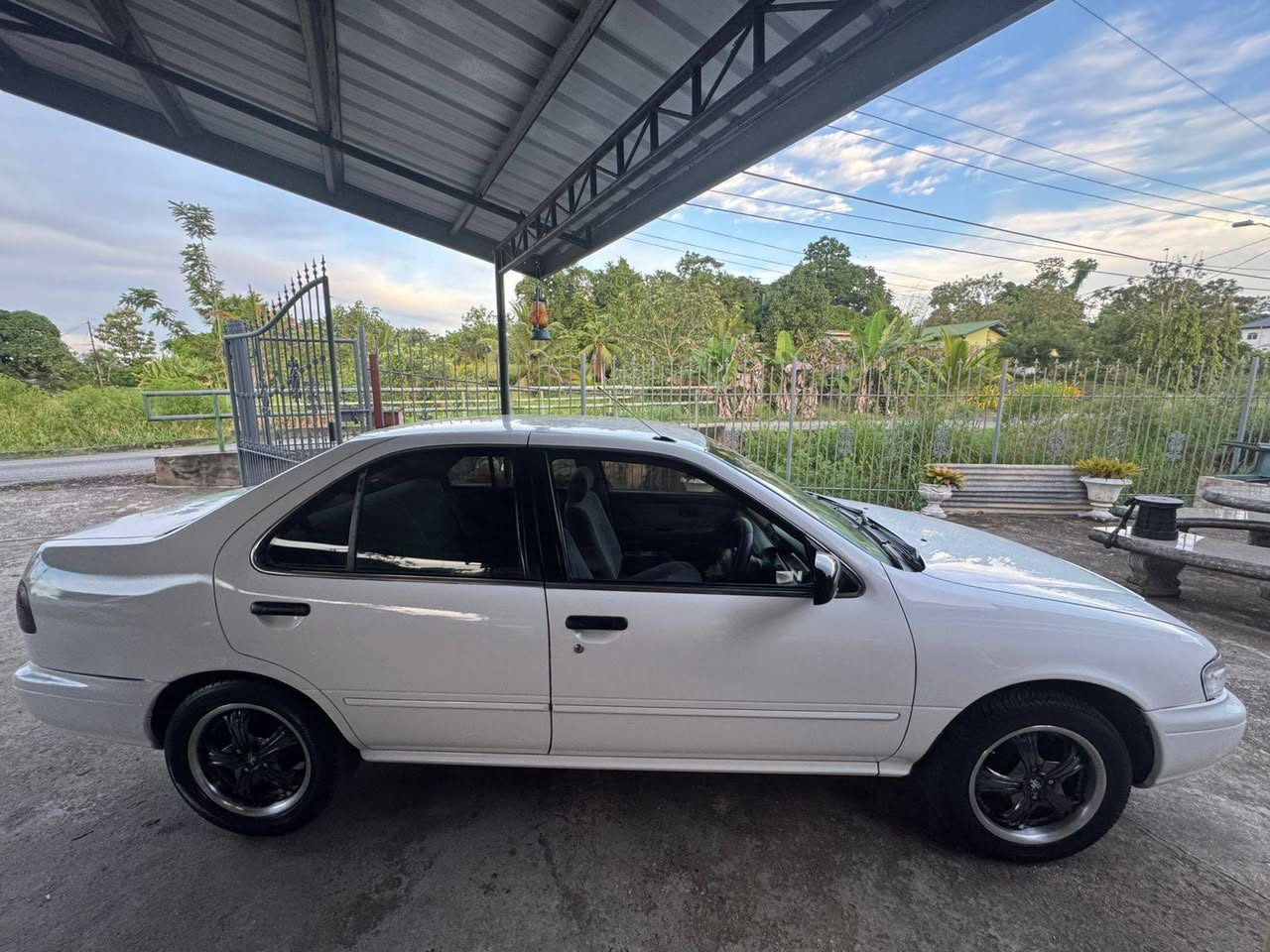 nissan b14