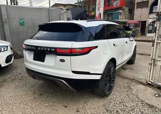A picture of 2018 Range Rover Velar