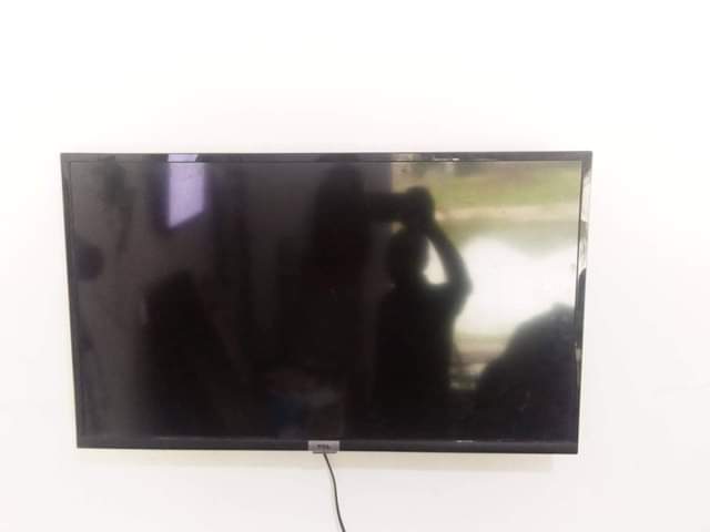 A picture of Tv inchi 32