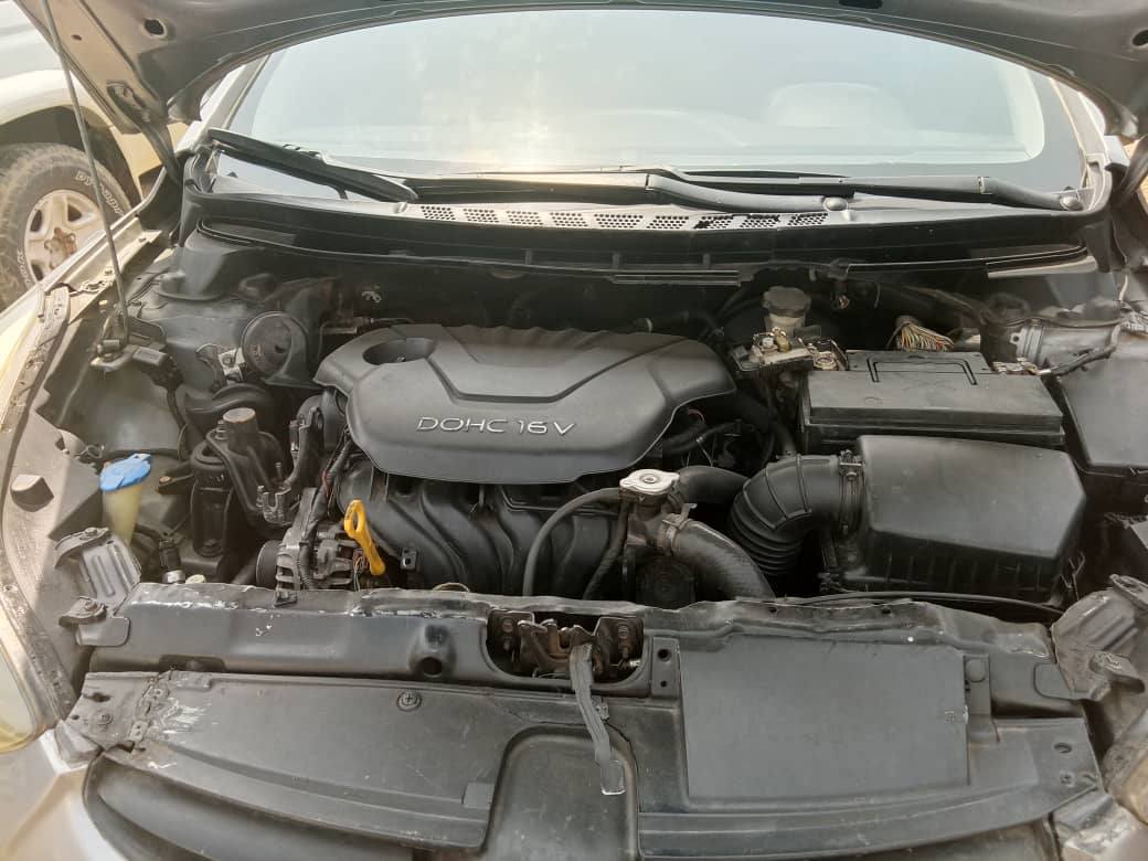 A picture of 2013 Hyundai Elantra