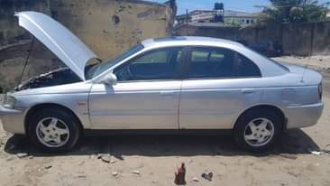 A picture of 2000 Honda Accord Saloon bulldog