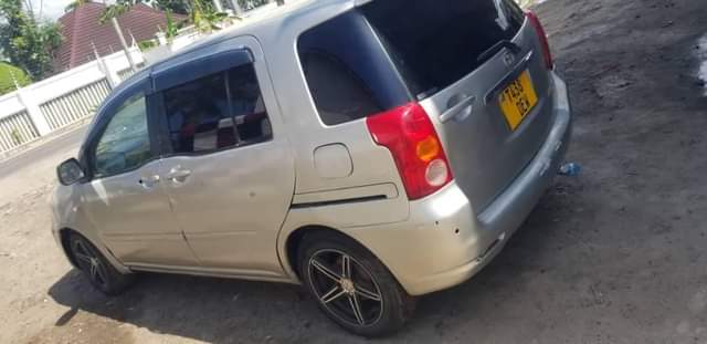 A picture of Toyota raum