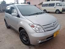 A picture of TOYOTA IST NZURI SANA INAUZWA 5 7M 0757382176