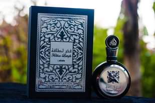 A picture of Pata perfume kwa bei chee na original 0758731437 au 0689990790