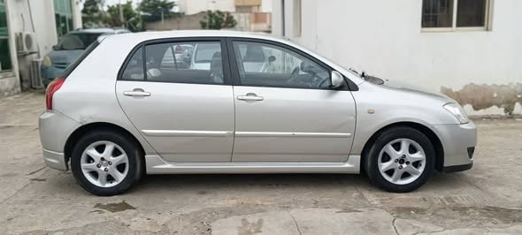 A picture of DIRECT BELGIUM TOYOTA OBAMA 05 MODEL IN GOOD CONDITION BUY