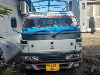 used mitsubishi canter