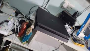 A picture of PlayStation 4 slim 1 terabyte 1 controller 0703 398500