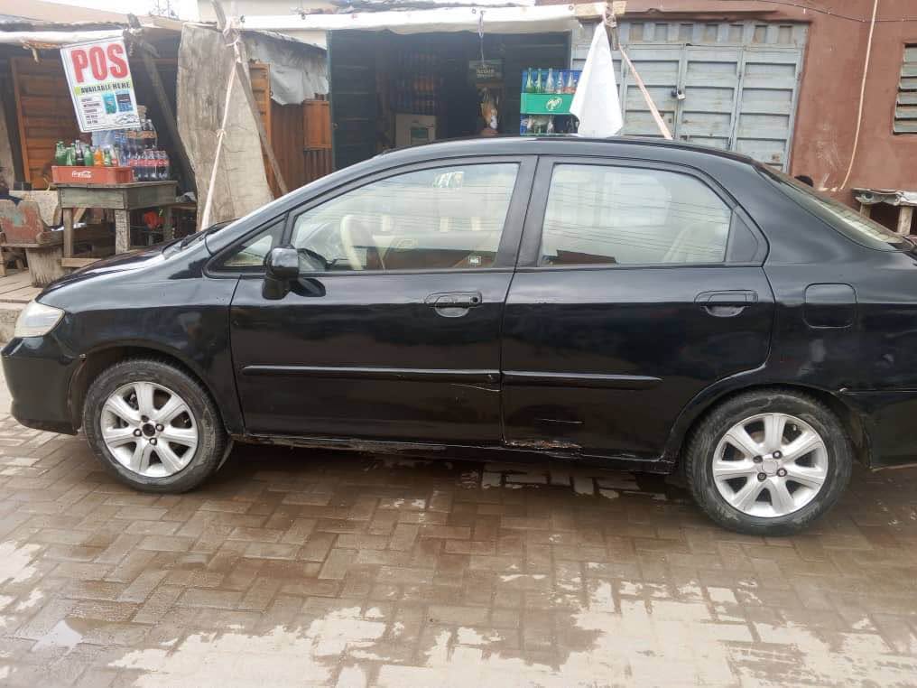A picture of Honda City 2006